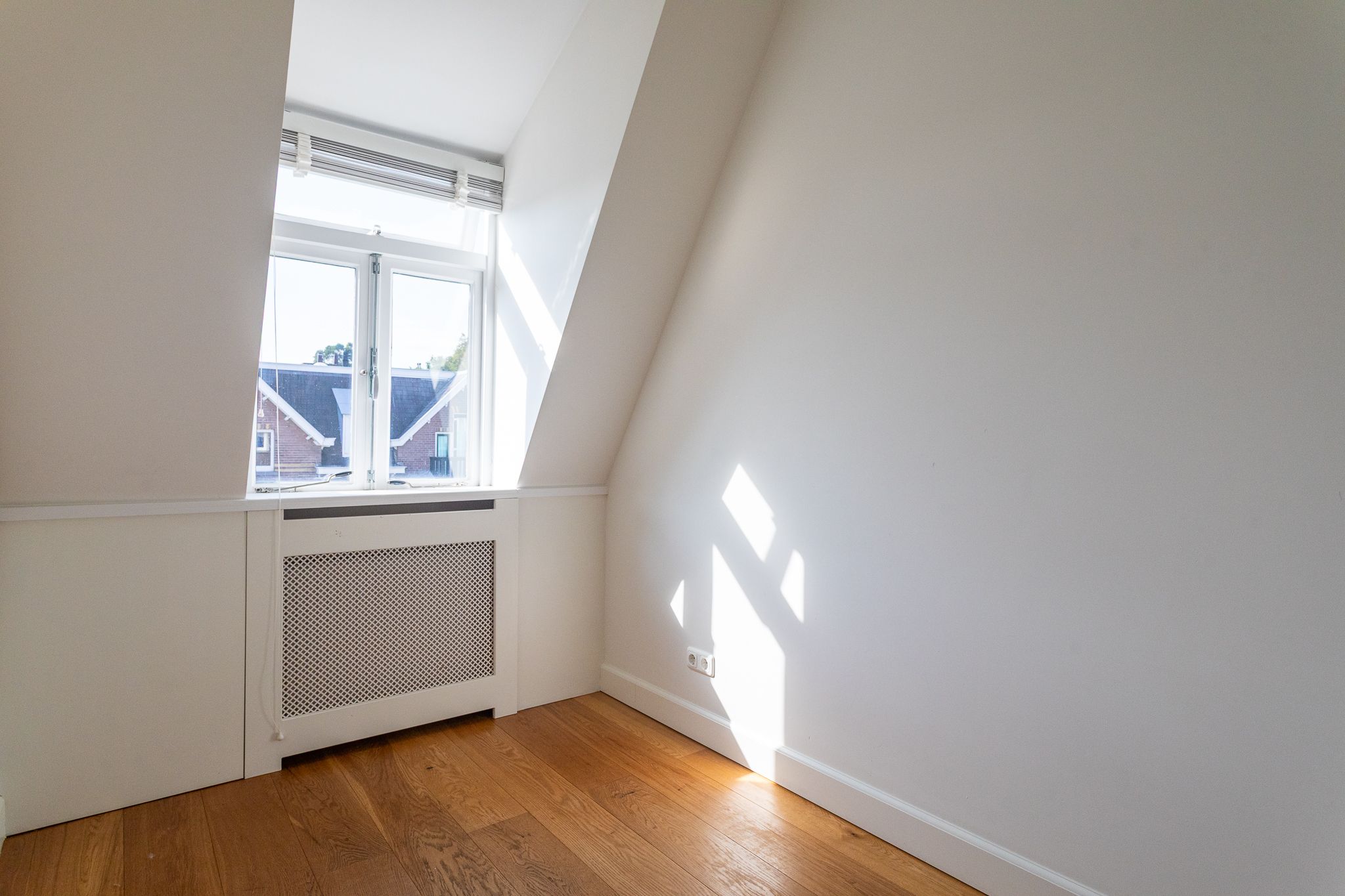 Photo 63 of Bentinckstraat 141
