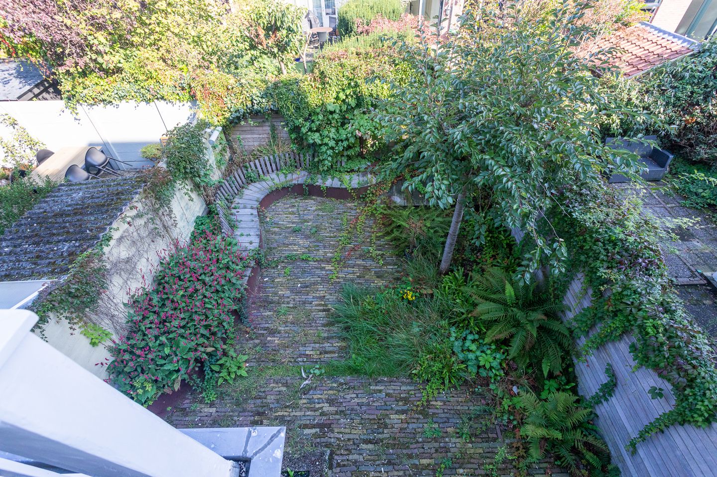 Photo 44 of Bentinckstraat 141
