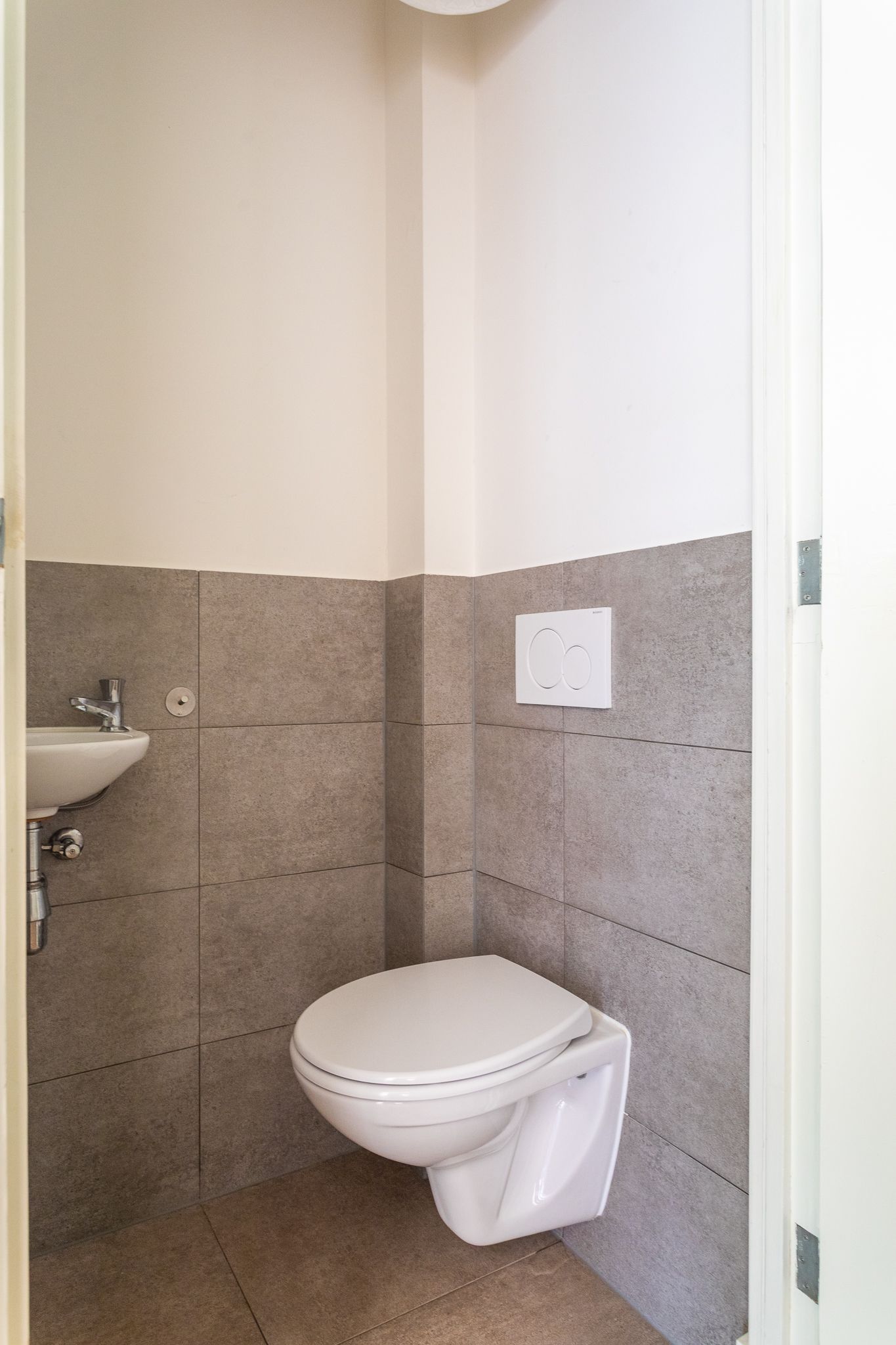 Photo 27 of Bentinckstraat 141