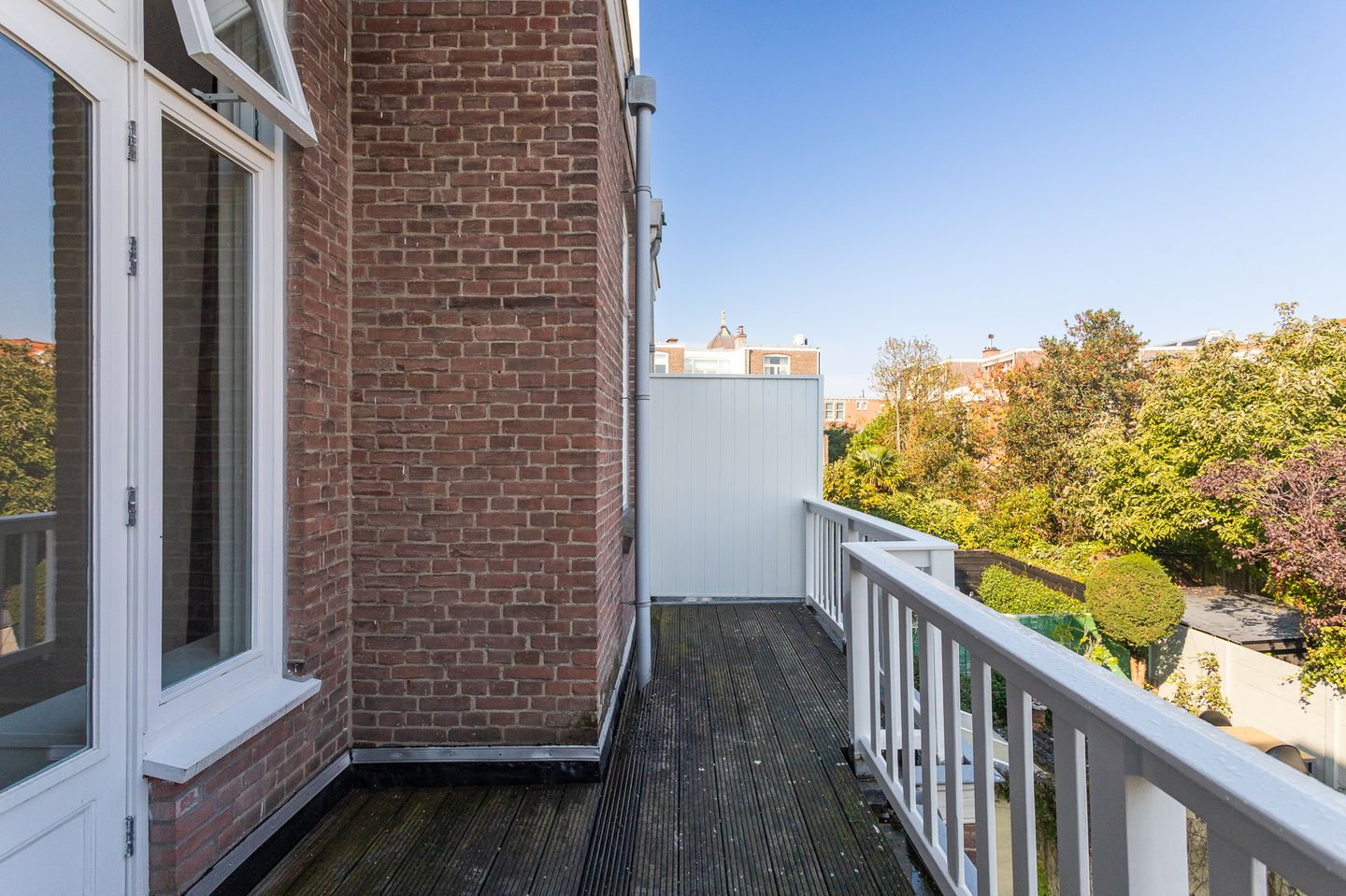 Photo 35 of Bentinckstraat 141