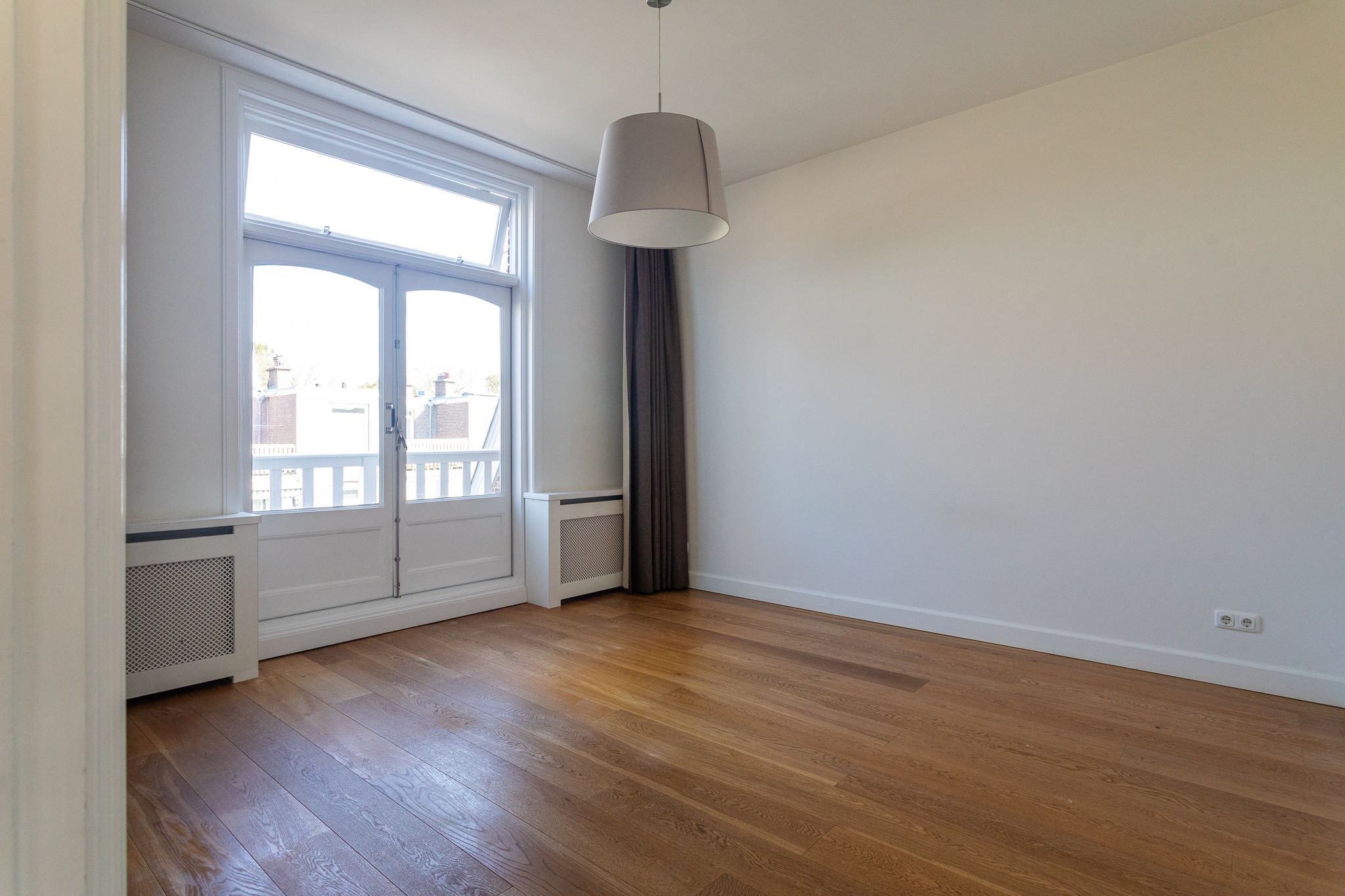 Photo 39 of Bentinckstraat 141