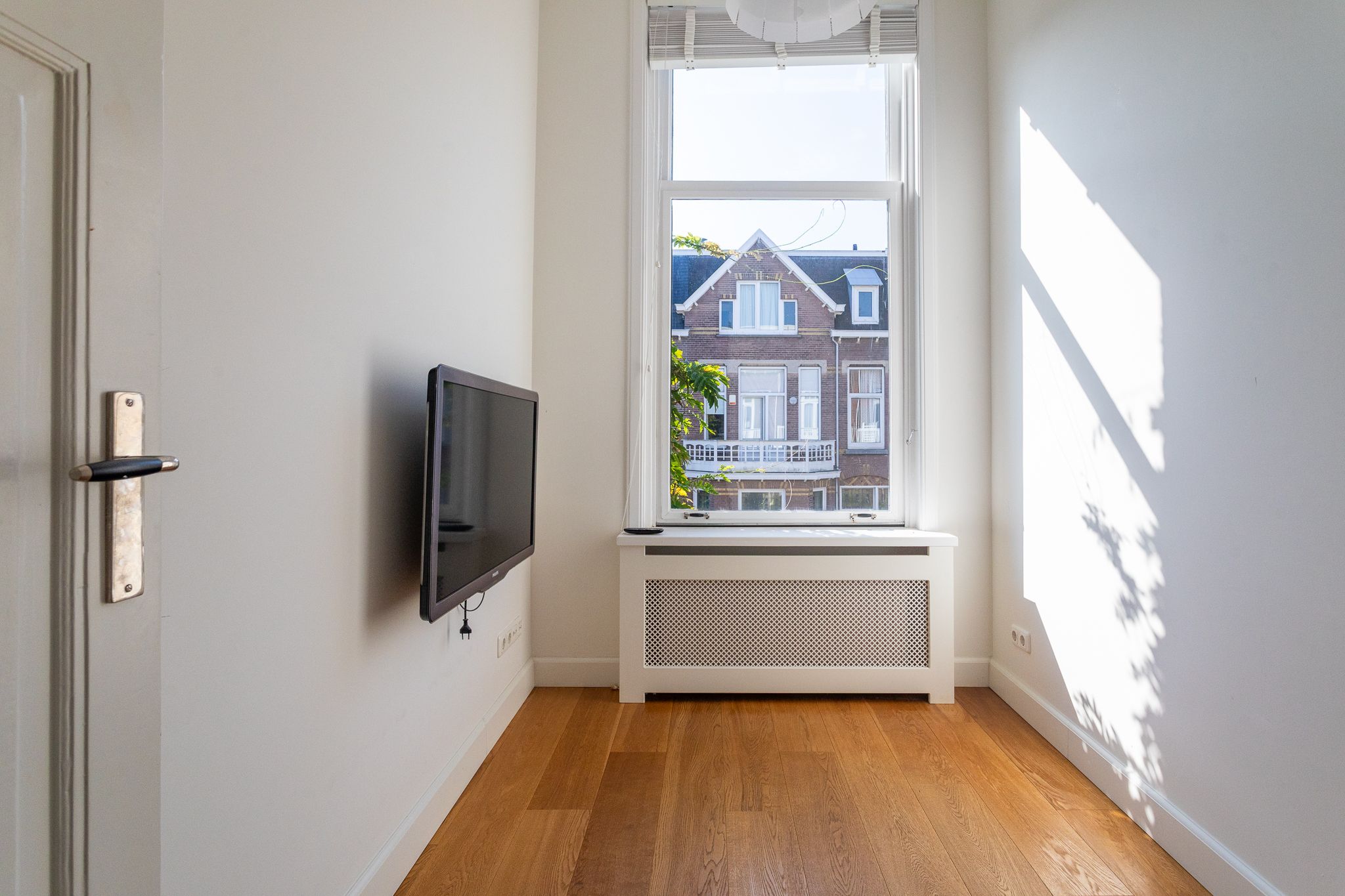 Photo 51 of Bentinckstraat 141