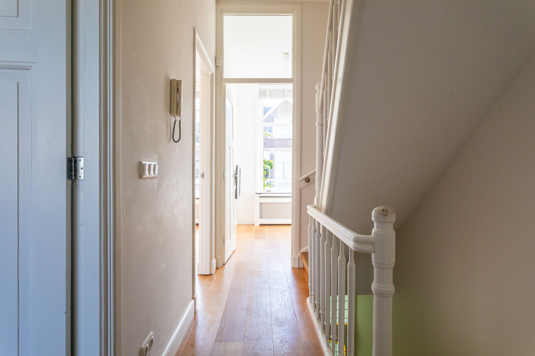 Photo 30 of Bentinckstraat 141