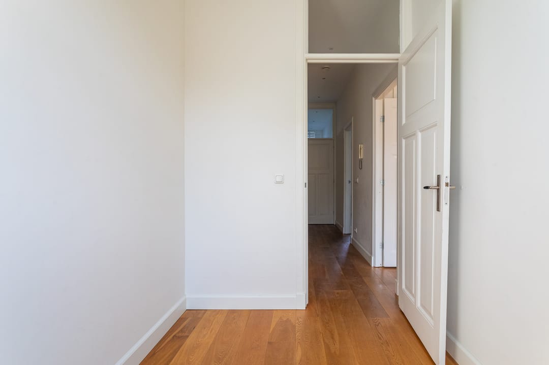 Photo 52 of Bentinckstraat 141