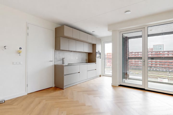 Appartement te huur: Provincialeweg 190V, Zaandam