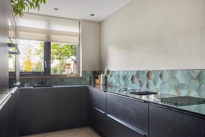 Tussenwoning te koop: Rode Kruislaan 18, Hellevoetsluis