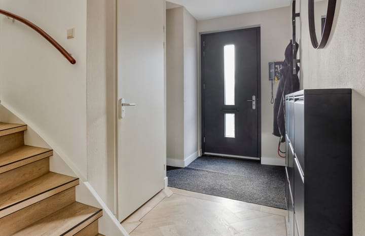 Tussenwoning te koop: Rode Kruislaan 18, Hellevoetsluis