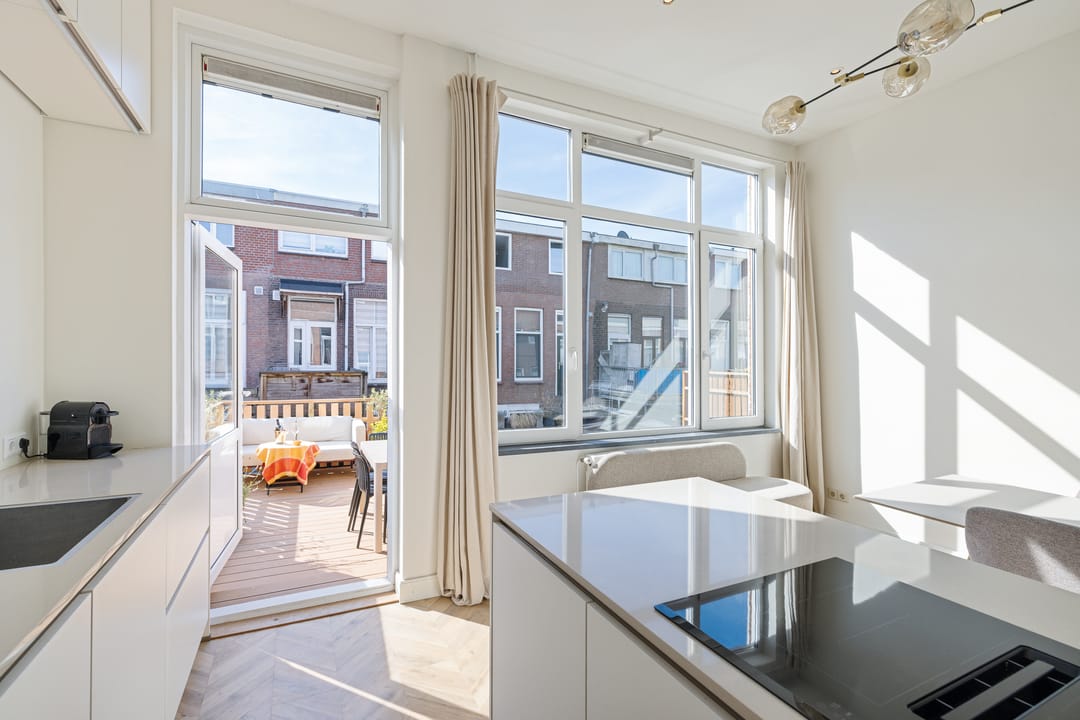 Photo 17 of Van Diemenstraat 12-BS