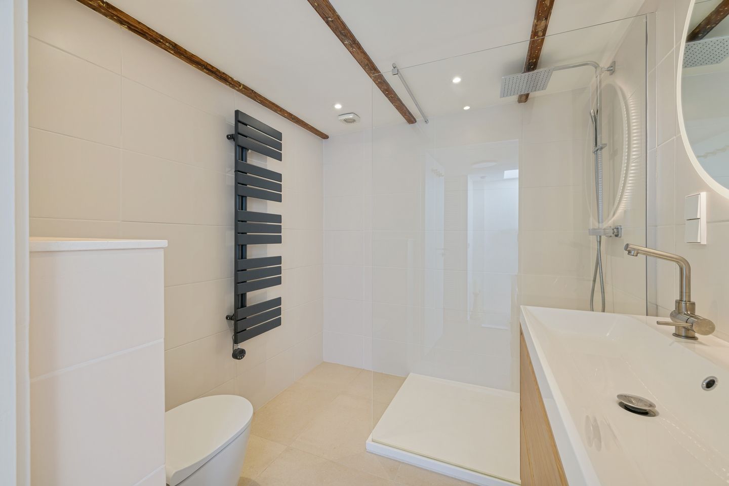 Photo 29 of Van Diemenstraat 12-BS