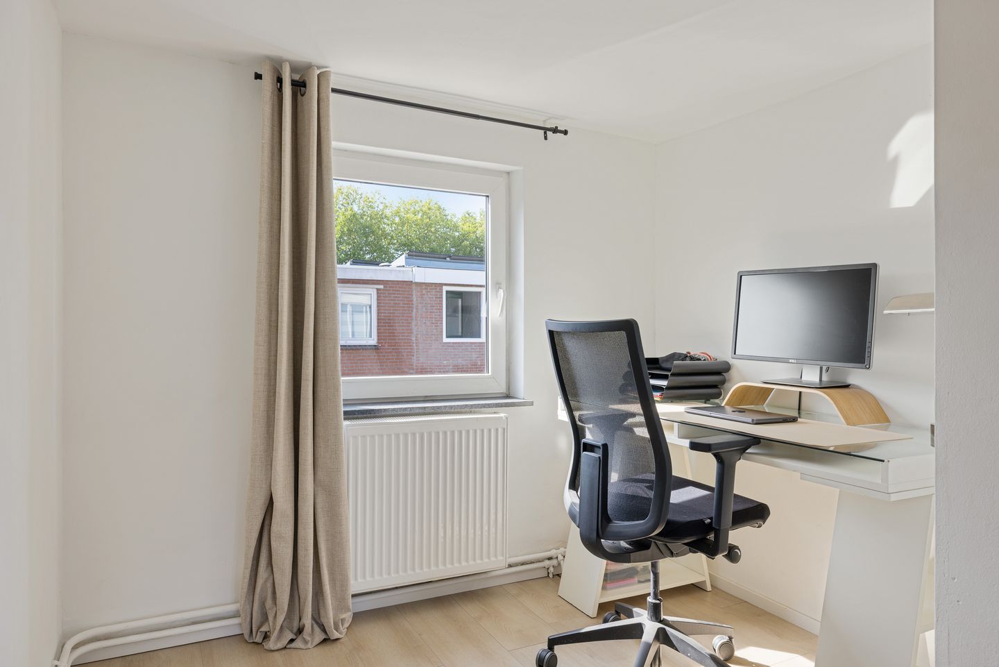 Photo 34 of Van Diemenstraat 12-BS