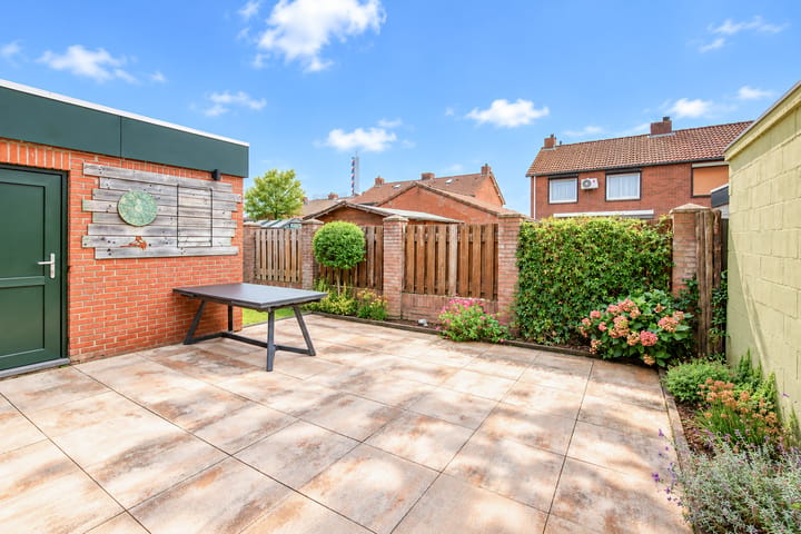 Tussenwoning te koop: Bergweg 13, Sint Odiliënberg