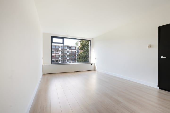 Foto 4 van Staringlaan 234