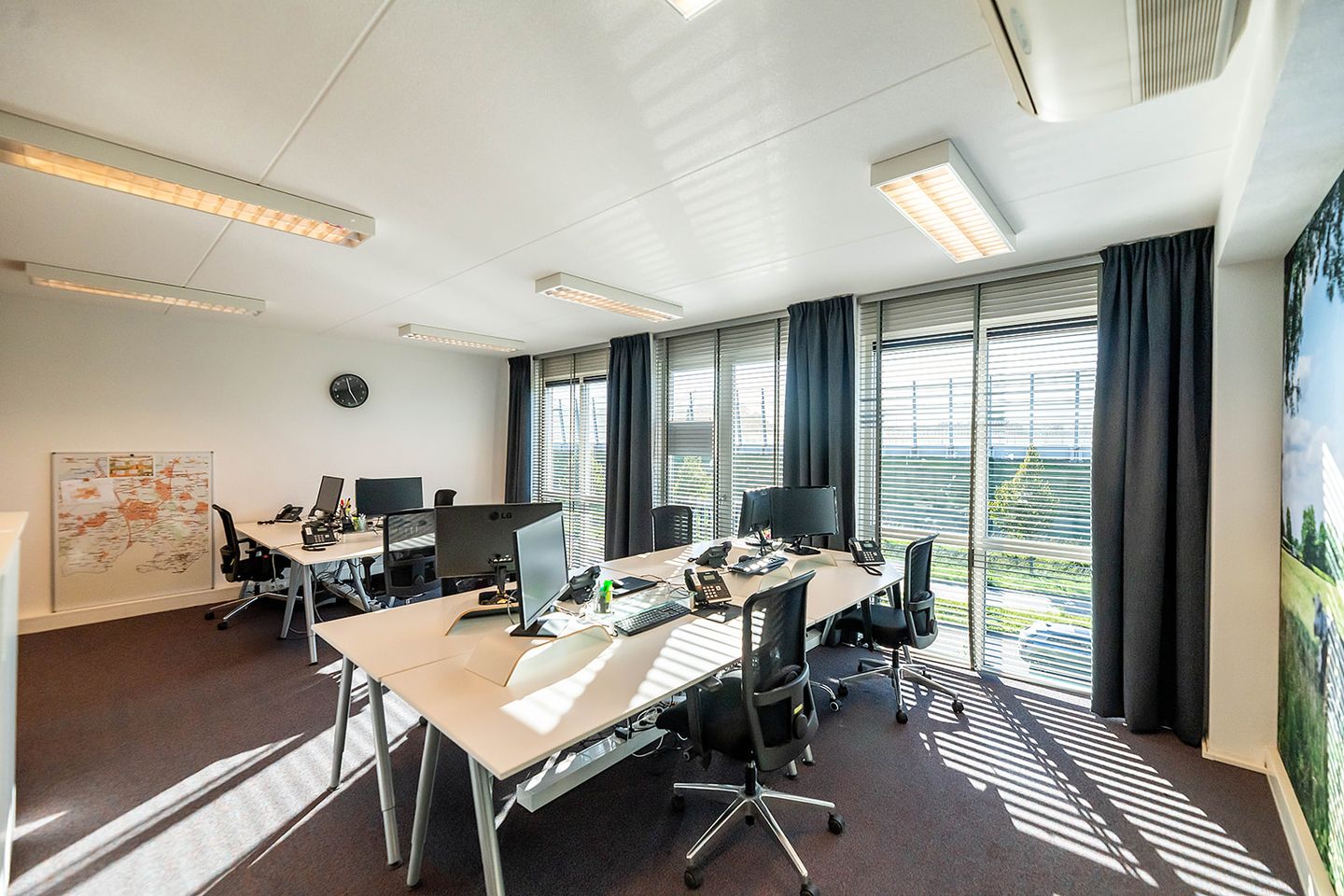 Bekijk foto 3 van Princenhagelaan 1-B2
