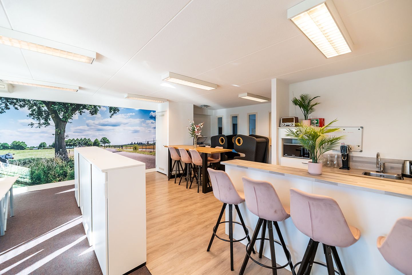 Bekijk foto 4 van Princenhagelaan 1-B2