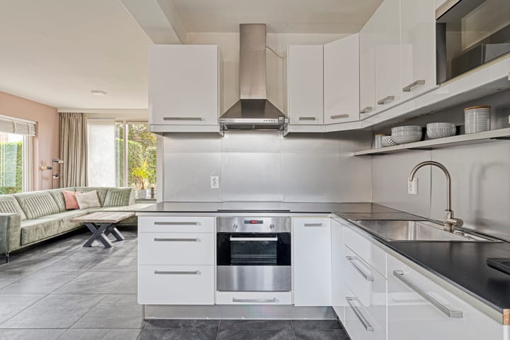 Tussenwoning te koop: Hofstade 48, Alphen (Nb)