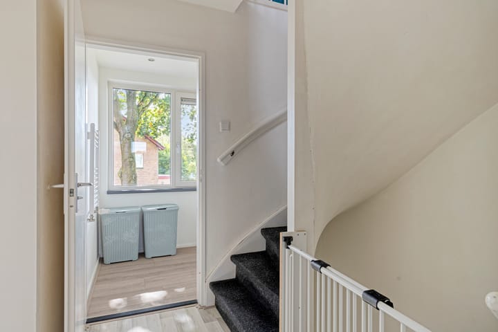 Tussenwoning te koop: Hofstade 48, Alphen (Nb)