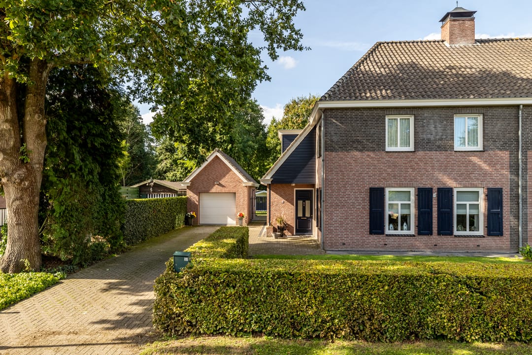 Foto 1 van Grensweg 8-B