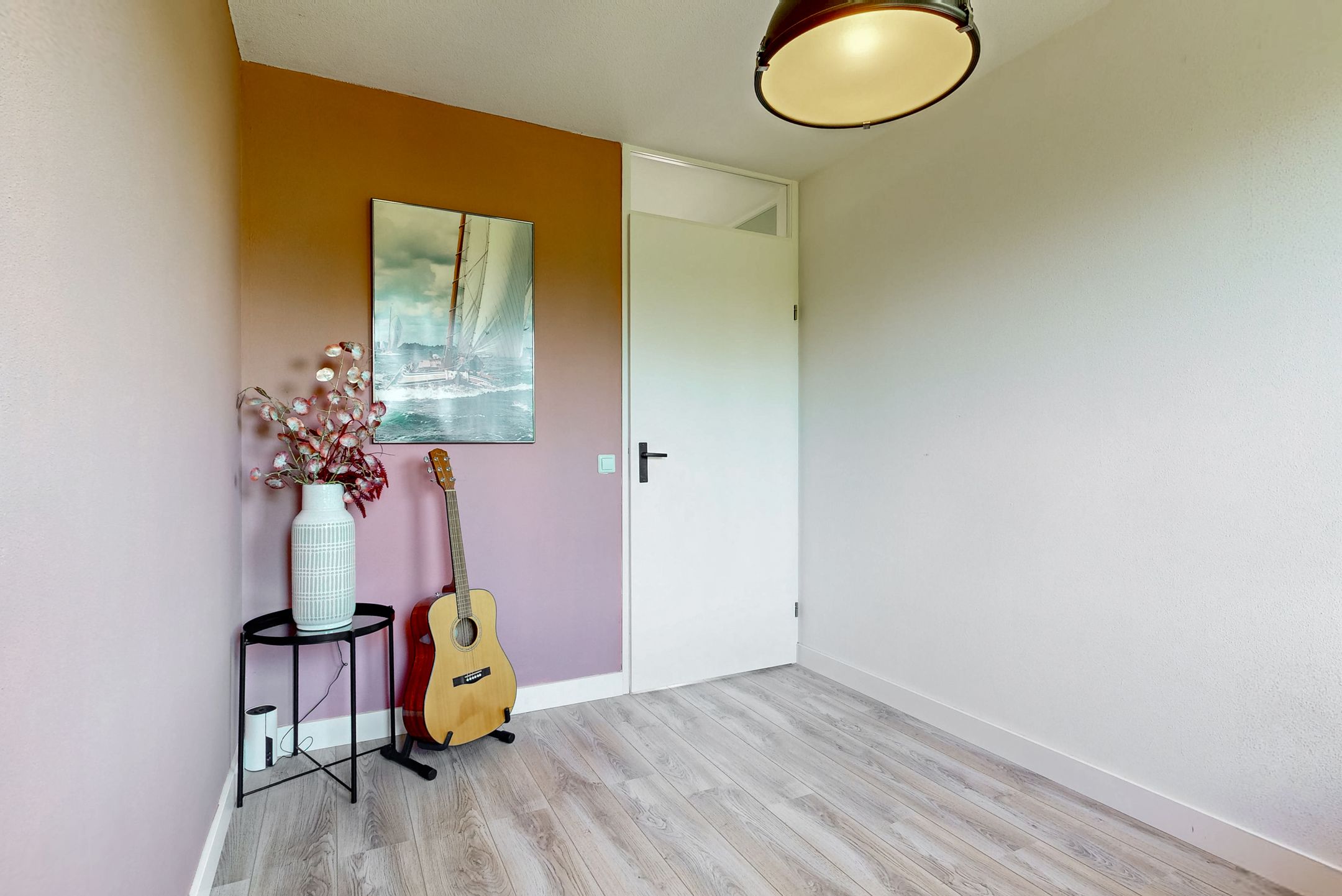 Photo 27 of Jules Vernehof 6