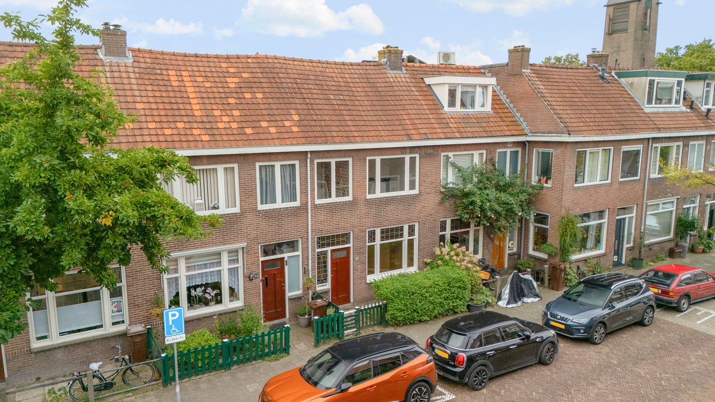 Foto 1 van Herman Modedstraat 13