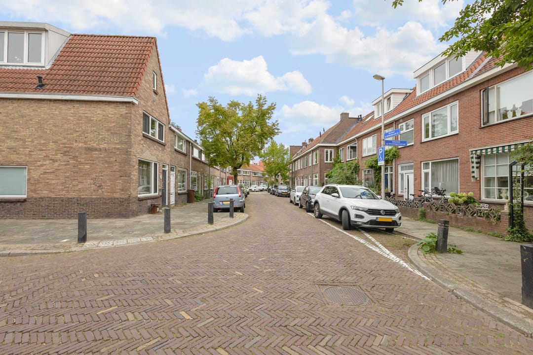 Photo 31 of Herman Modedstraat 13