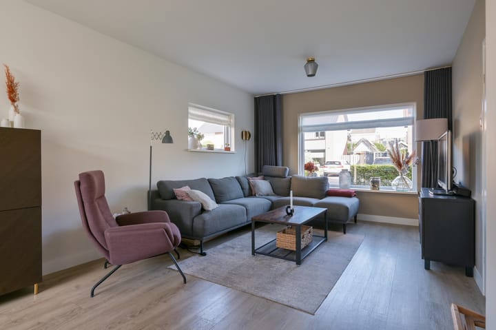 Twee-onder-één-kap te koop: Vondelstraat 30, Putten