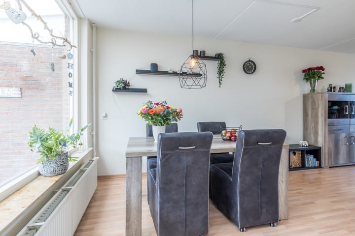 Tussenwoning te koop: Zuster Kubornpad 3, Beek (Li)