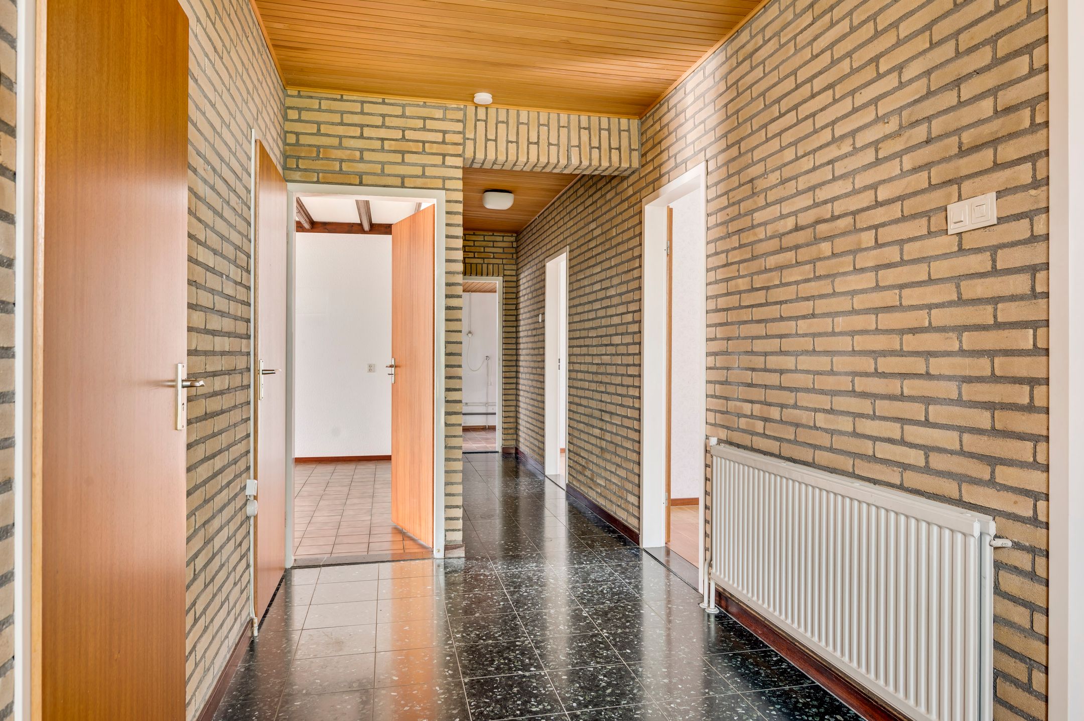 Photo 6 of Landweerstraat 1