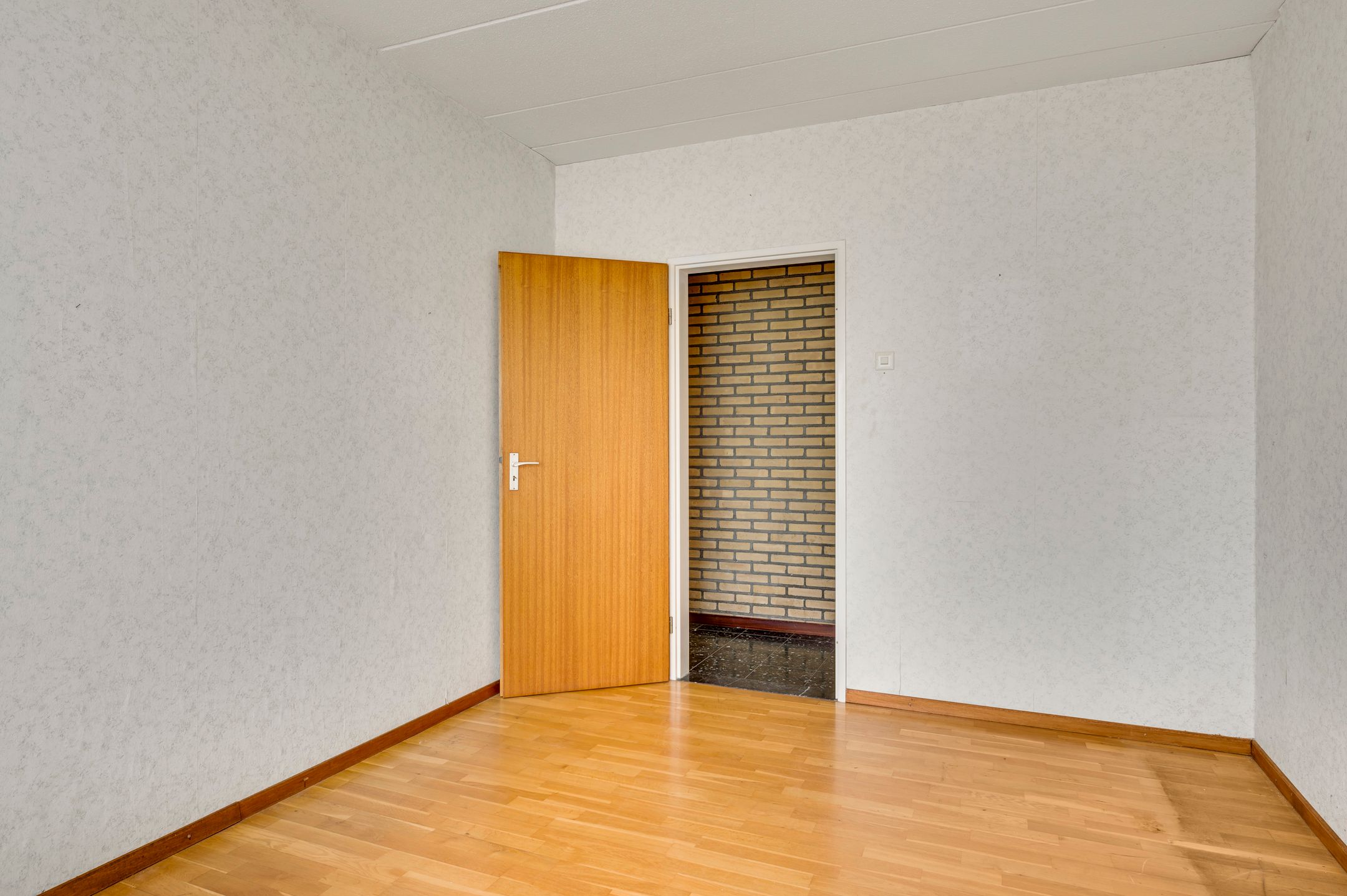 Photo 21 of Landweerstraat 1