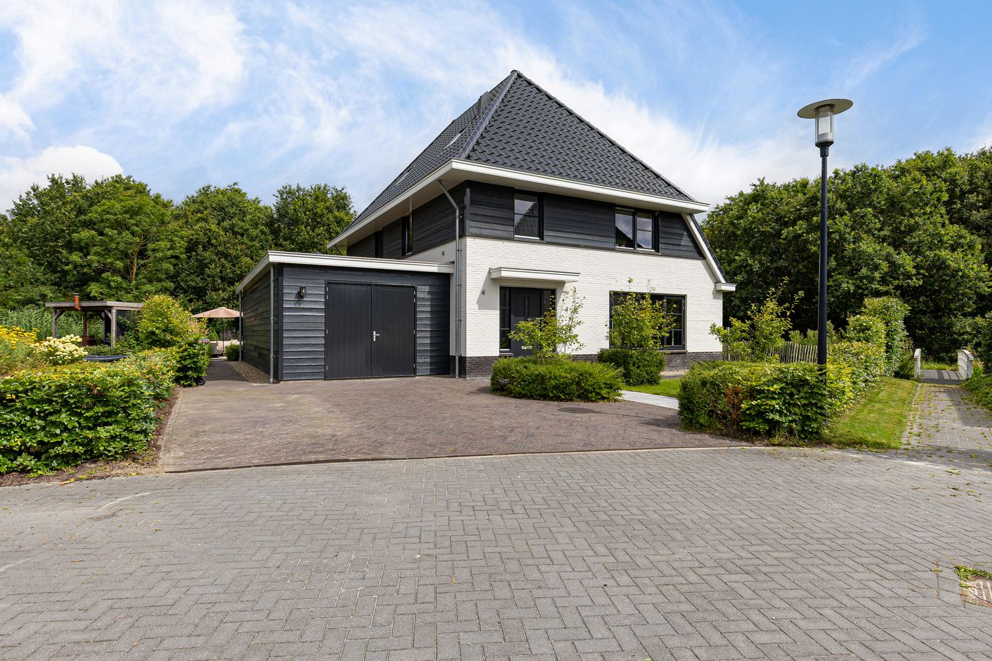 Foto 1 van Catharinaleane 4