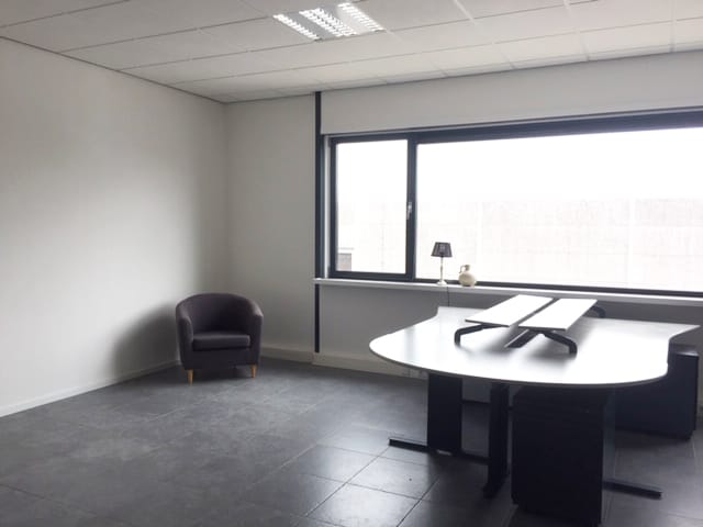 View photo 4 of Turbinestraat 8-H
