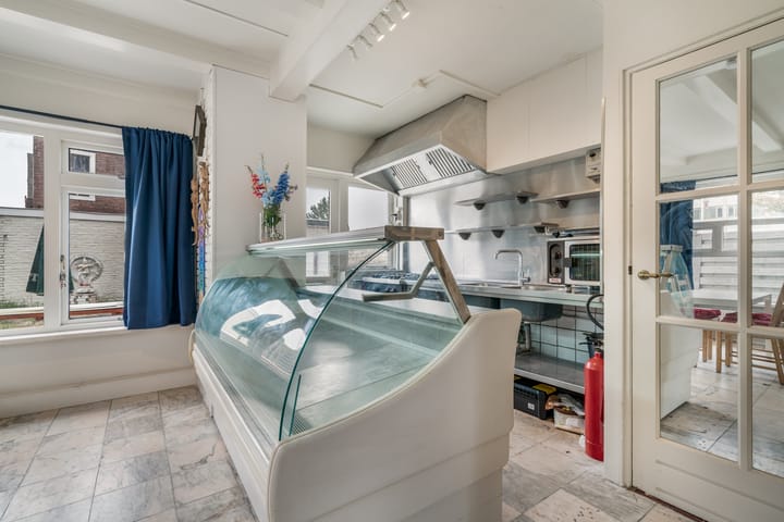 Hoekwoning te koop: Ouddiemerlaan 100, Diemen