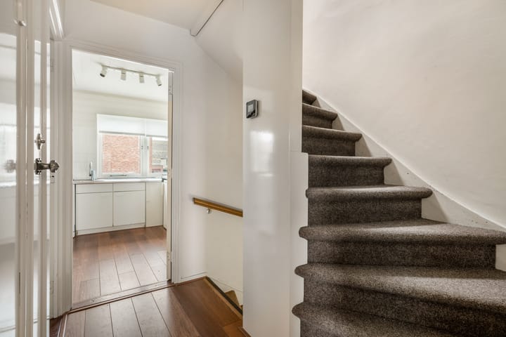 Hoekwoning te koop: Ouddiemerlaan 100, Diemen