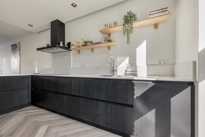 Tussenwoning te koop: Kersenhout 31, Zaandam