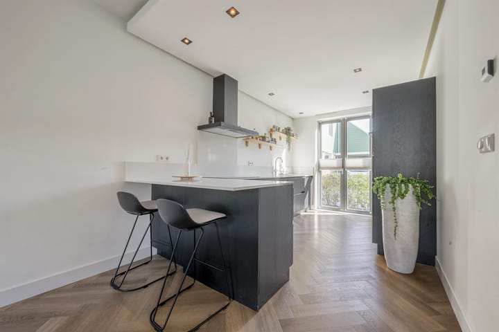 Tussenwoning te koop: Kersenhout 31, Zaandam