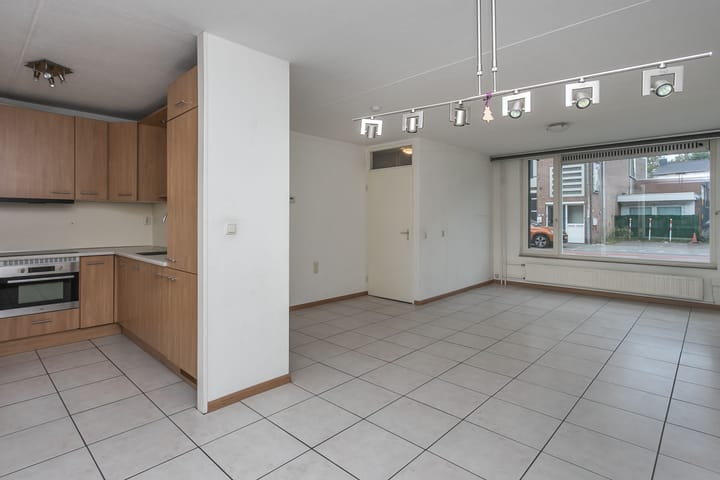 Photo 2 of Kouvenderstraat 156-B