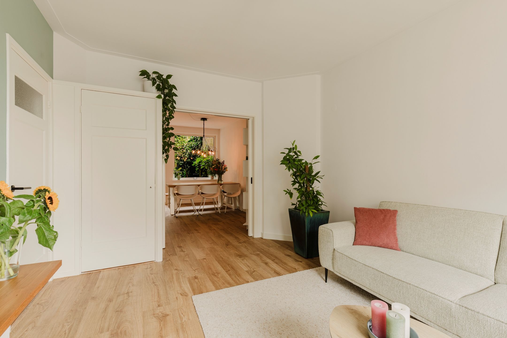 Photo 9 of Oudenoord 327