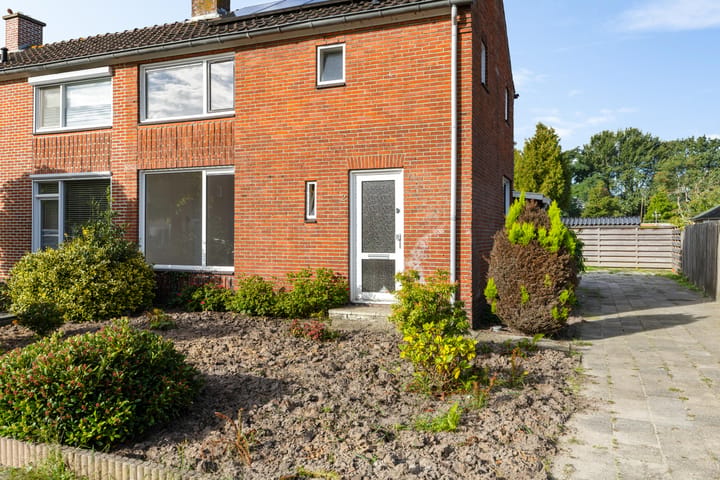 Foto 4 van Burgemeester Venemastraat 2