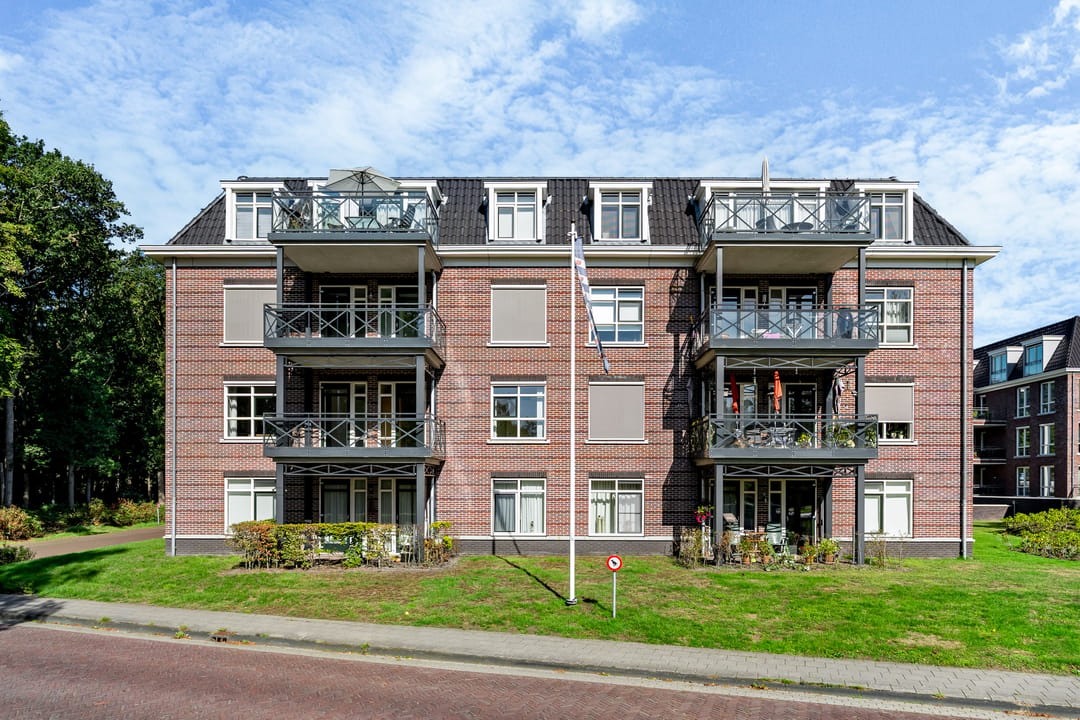 Photo 37 of Van Lyndenpark 22