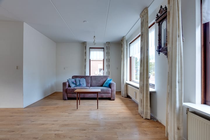 Twee-onder-één-kap te koop: Kompasstraat 14, Lutjegast