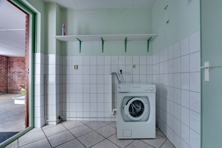 Twee-onder-één-kap te koop: Kompasstraat 14, Lutjegast
