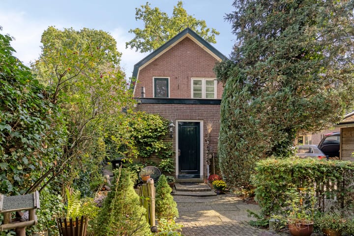 Vrijstaande woning te koop: Hoofdstraat 3, Gorssel