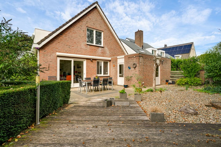 Photo 4 of Maasstraat 20
