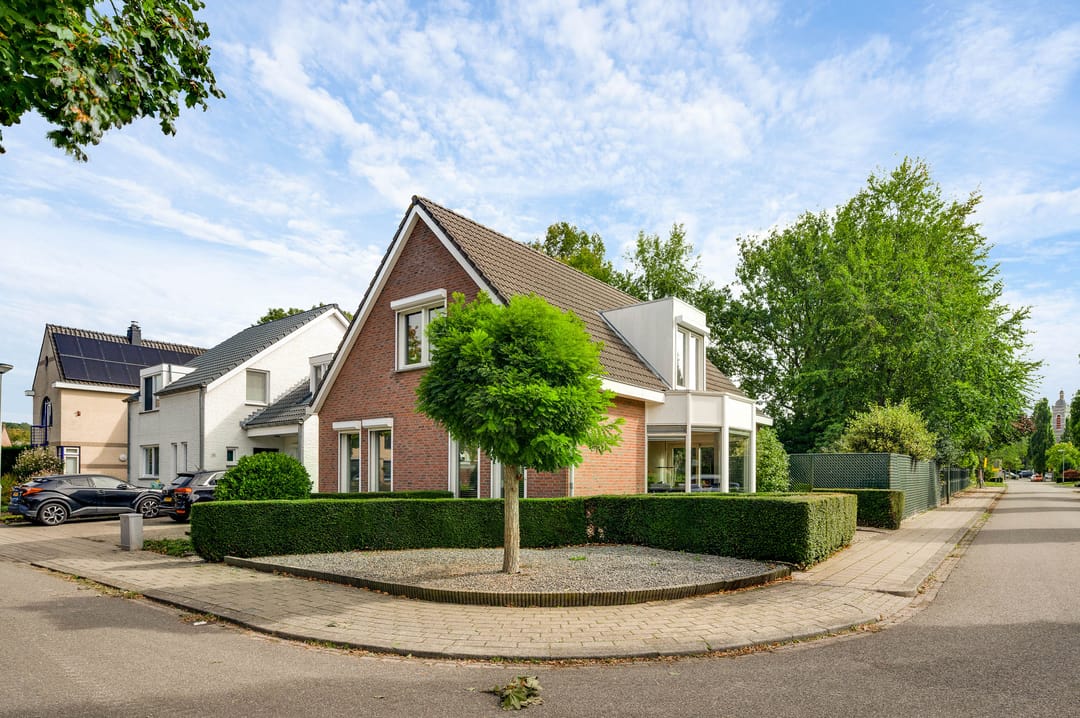 Photo 1 of Maasstraat 20