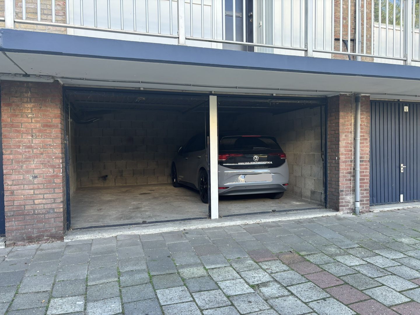 View photo 1 of Ir Lelystraat 2