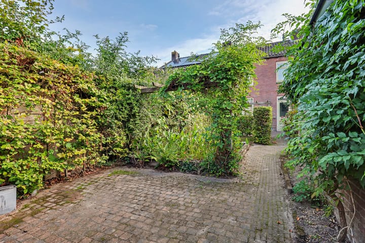 Tussenwoning te koop: Kampweg 75, Brummen