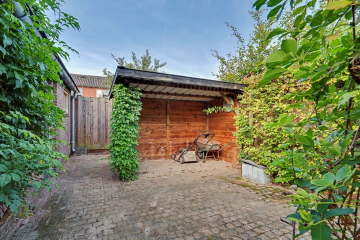 Tussenwoning te koop: Kampweg 75, Brummen