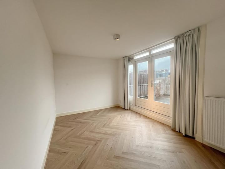 Appartement te huur: Linnaeushof 37-2, Amsterdam