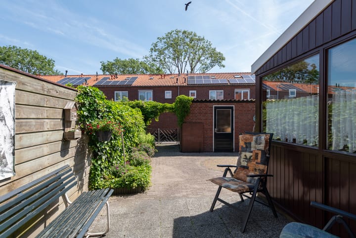 Photo 4 of Meidoornstraat 13