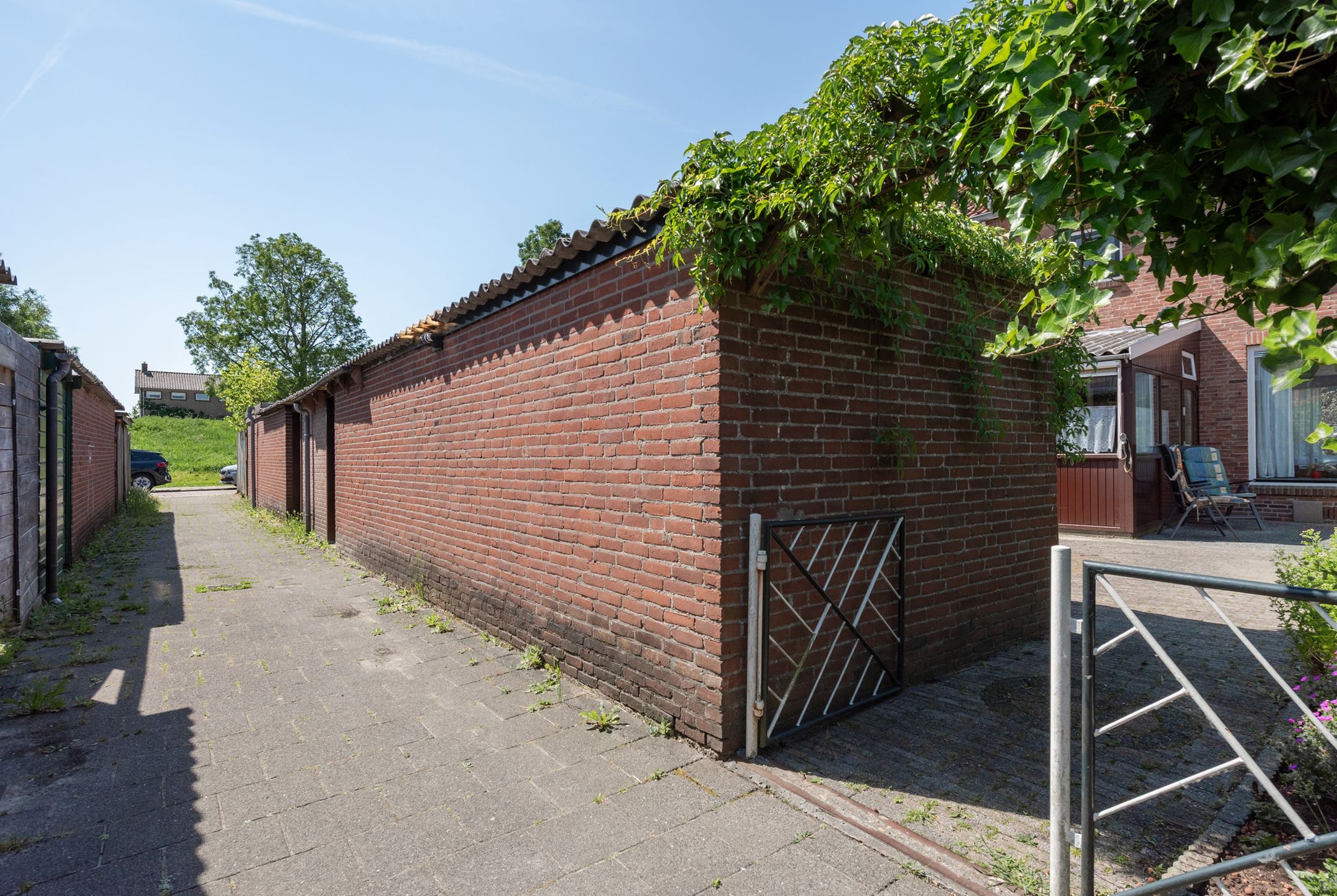 Photo 27 of Meidoornstraat 13