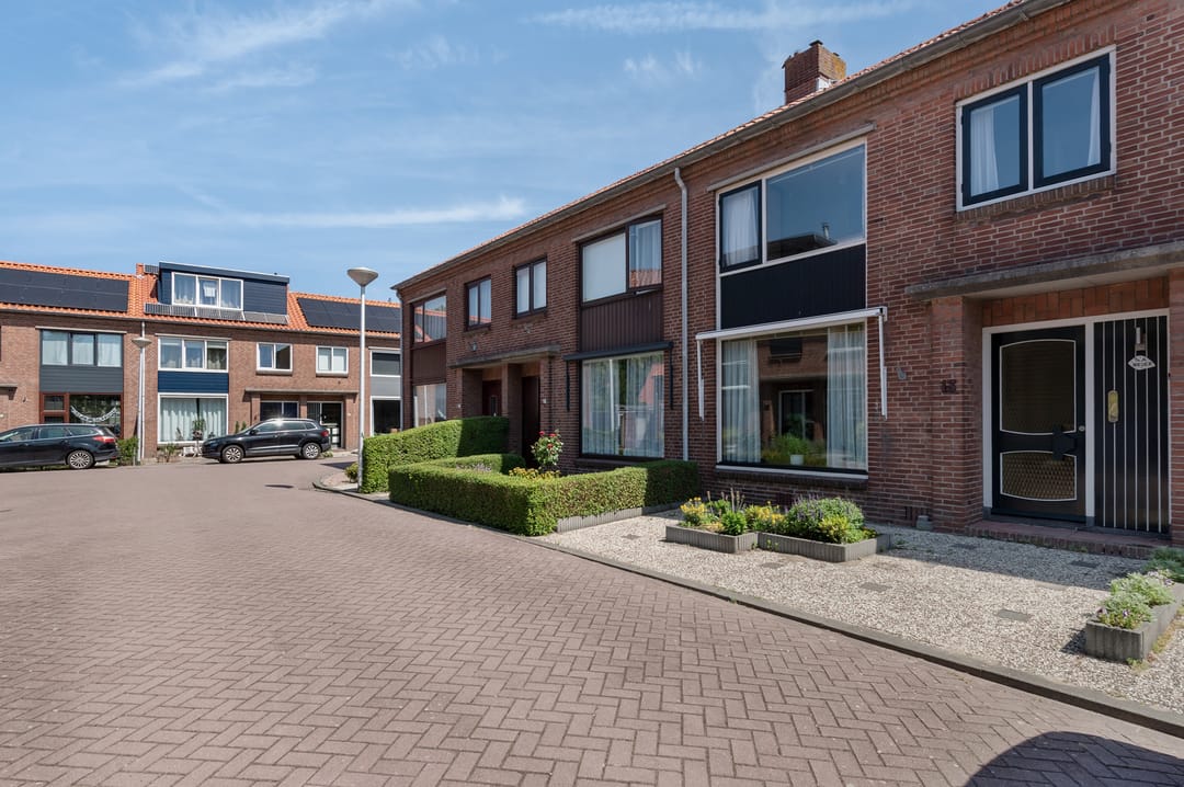 Photo 28 of Meidoornstraat 13
